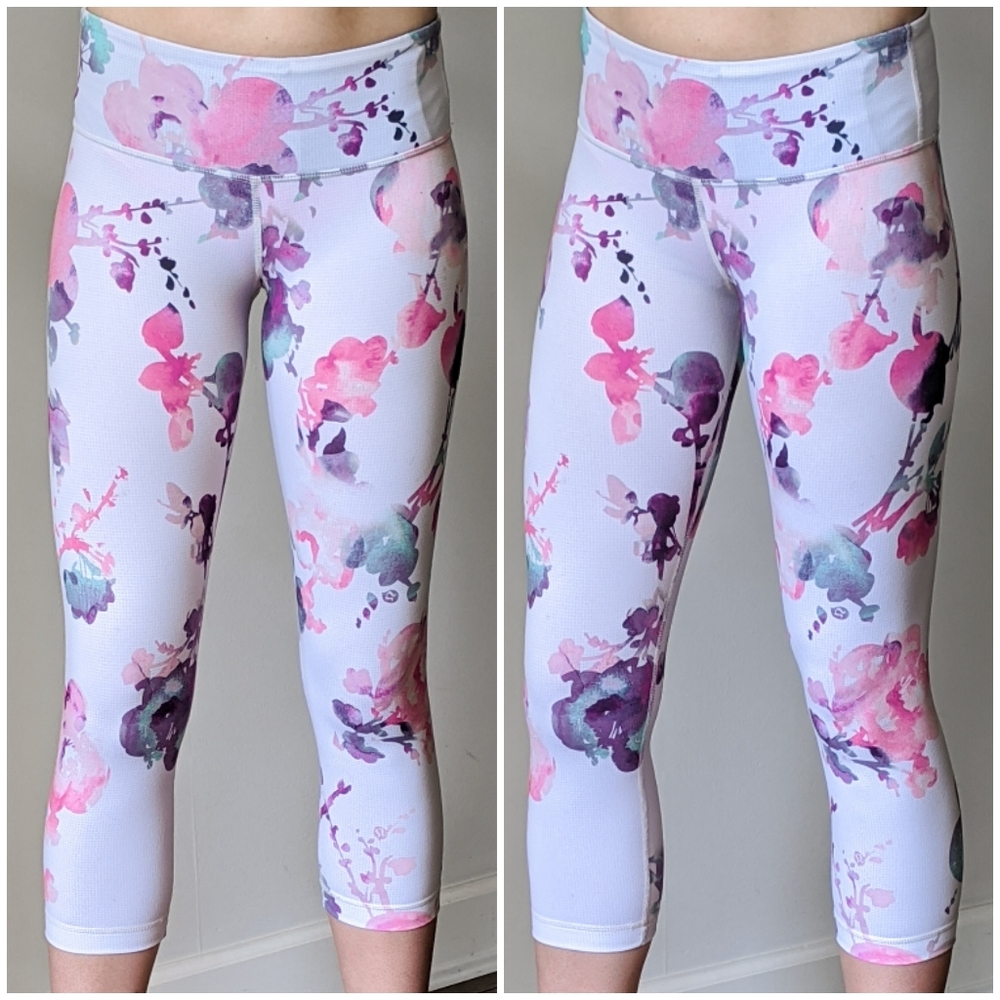 RARE Lululemon Blurred Blossom Wunder Under Crop